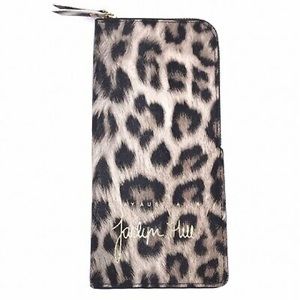 Available again - Quay x Jaclyn Hill sunglass case